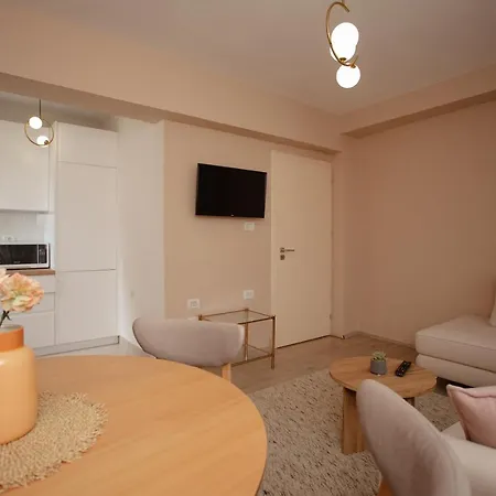 Erik's Place 아파트 Shkodër
