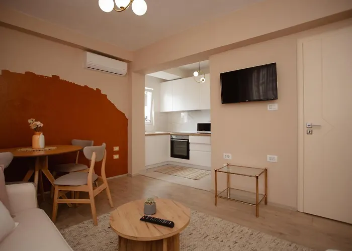 Erik's Place * شكودر